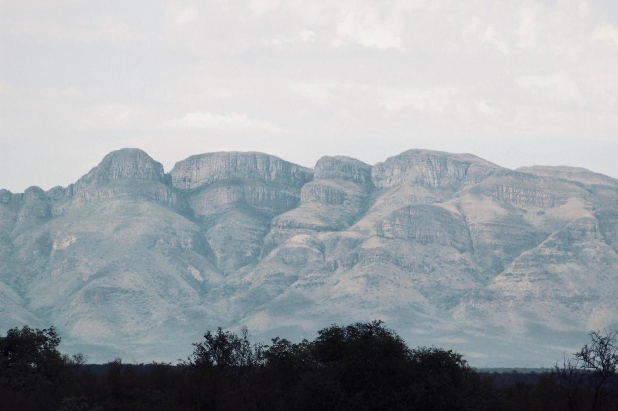 Parsons Hilltop Safari Camp Balule Game Reserve Exterior photo